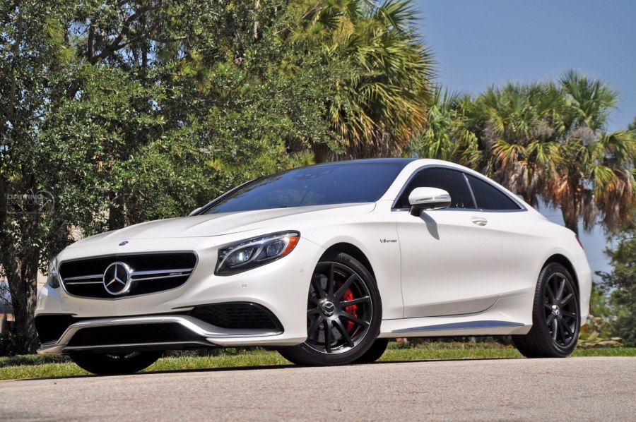 Mercedes Benz s63 AMG
