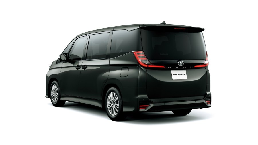 Toyota Noah 2022