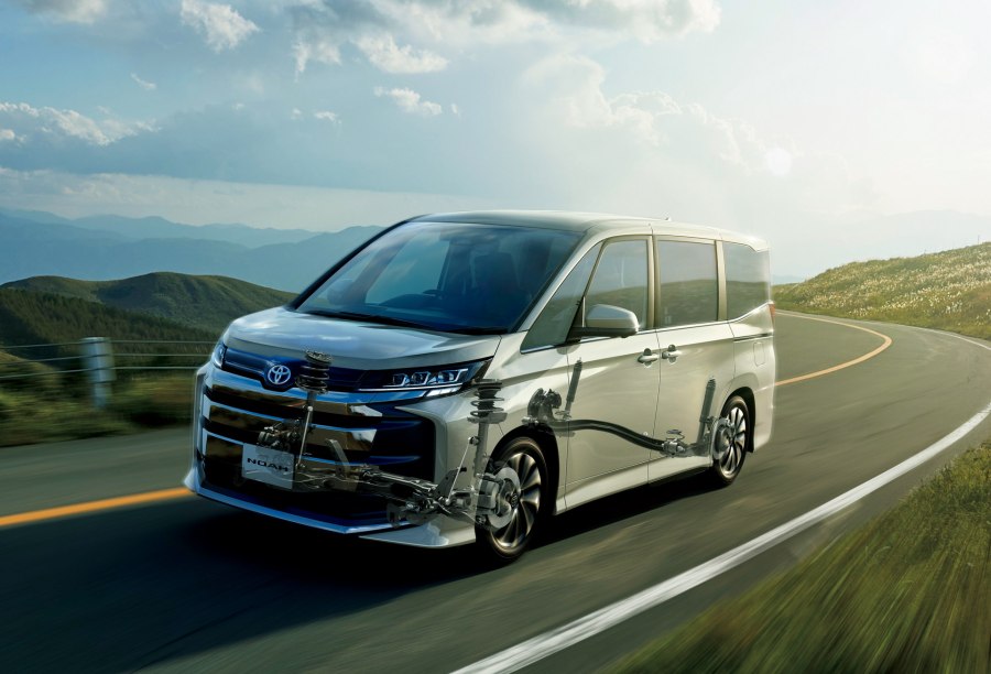Toyota Voxy 2022