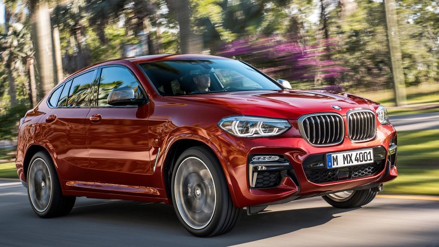 BMW x6 2022 красный
