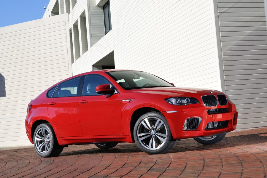 BMW x6 e71 красный