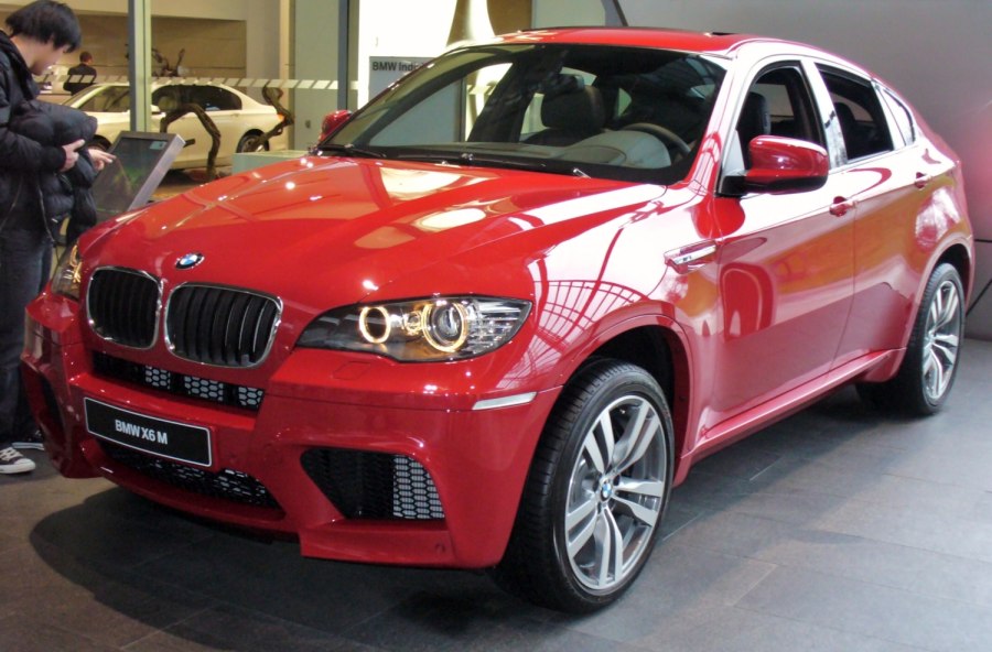 BMW x6 e71 красный