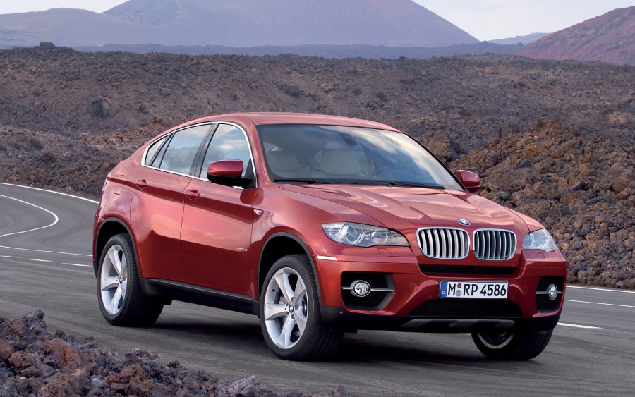 BMW x6 Red