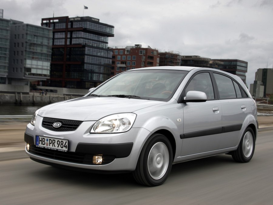 Kia Rio 2 хэтчбек