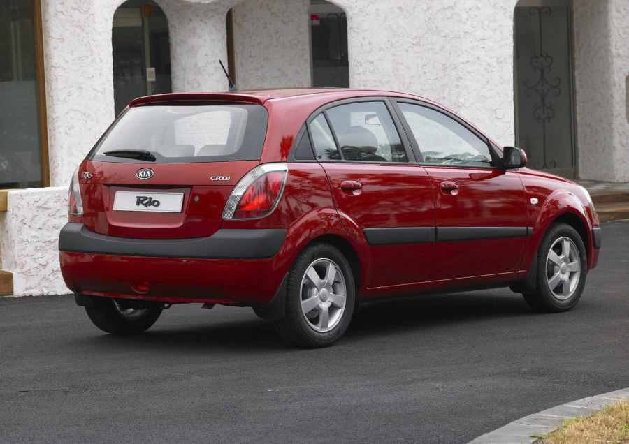 Kia Rio 2005 хэтчбек