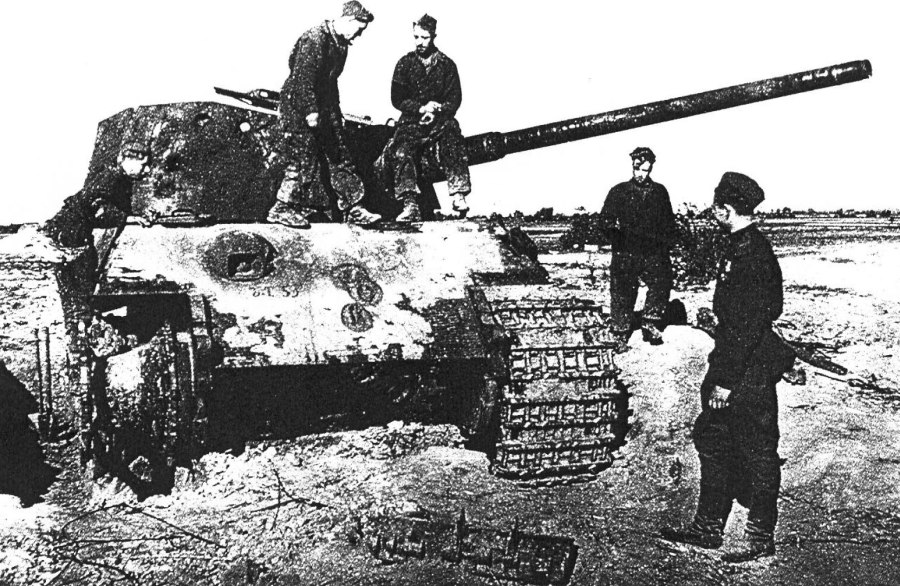 Подбитые танки Королевский тигр