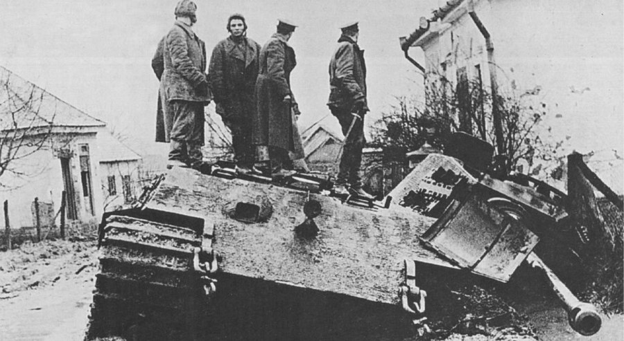 Королевские тигры в Венгрии 1945 Балатон