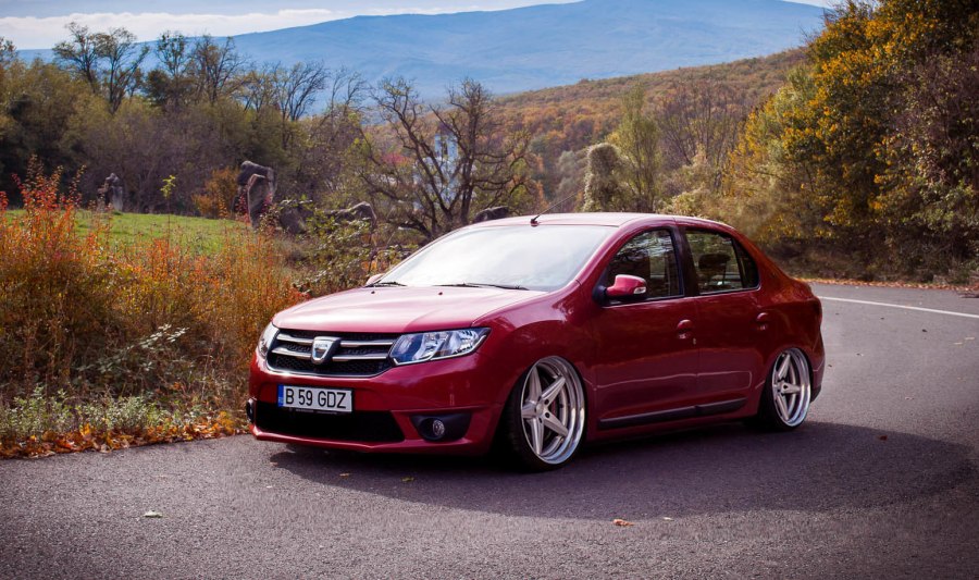 Renault Logan 2 stance