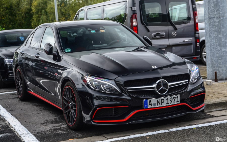 Мерседес c63 AMG черный