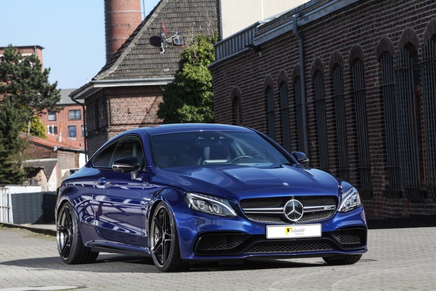 Мерседес-Бенц c63 AMG