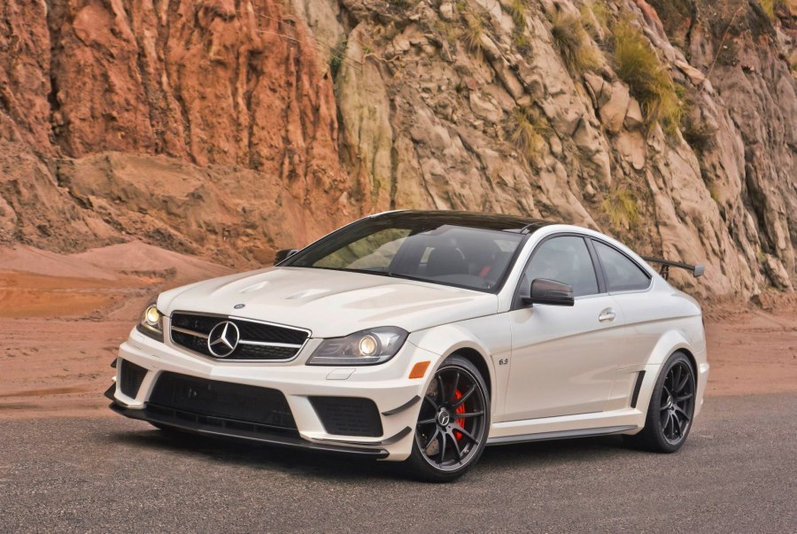 Мерседес c63 AMG Performance