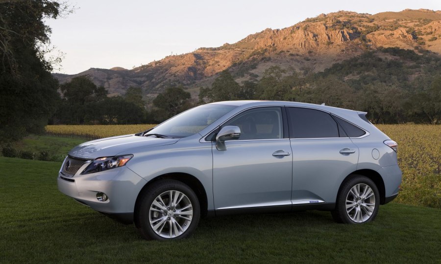 Машина Lexus RX 450 гибрид