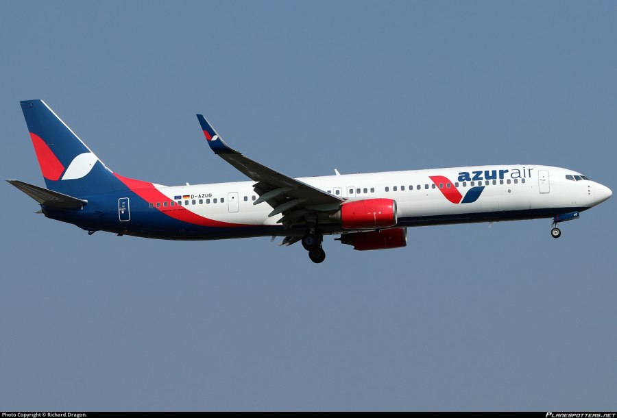 737-900 Azur Air