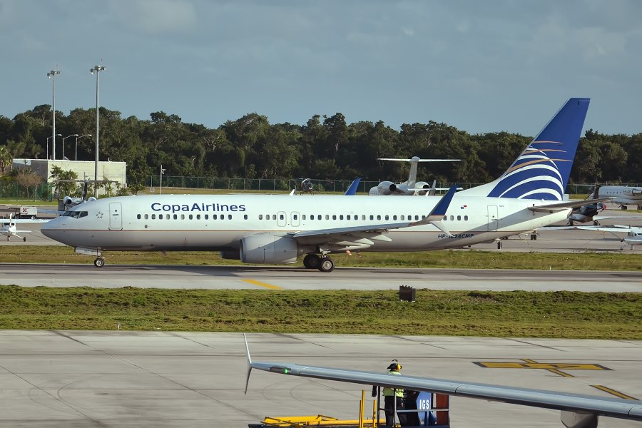 Боинг 737 -900 VP-BZY салон