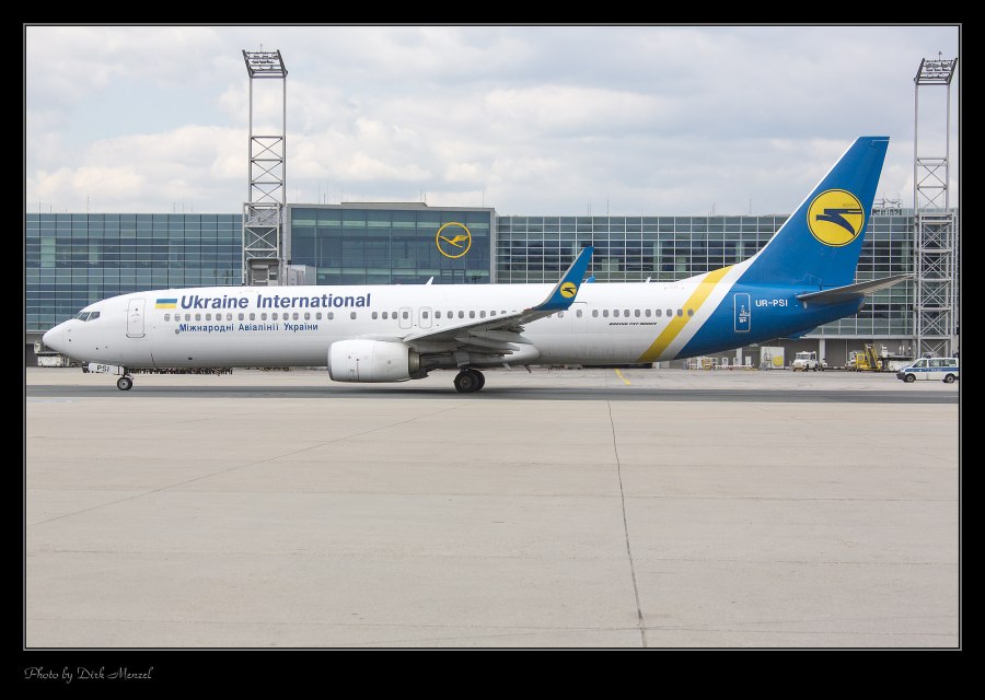 Самолет Боинг 737-900