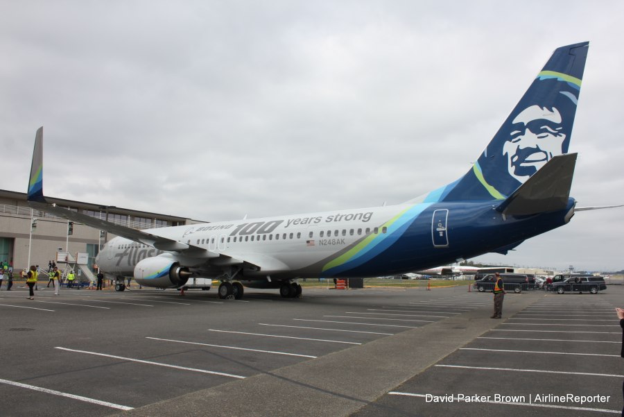 Боинг 737-900