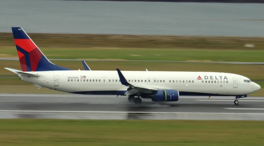 Боинг 737-900