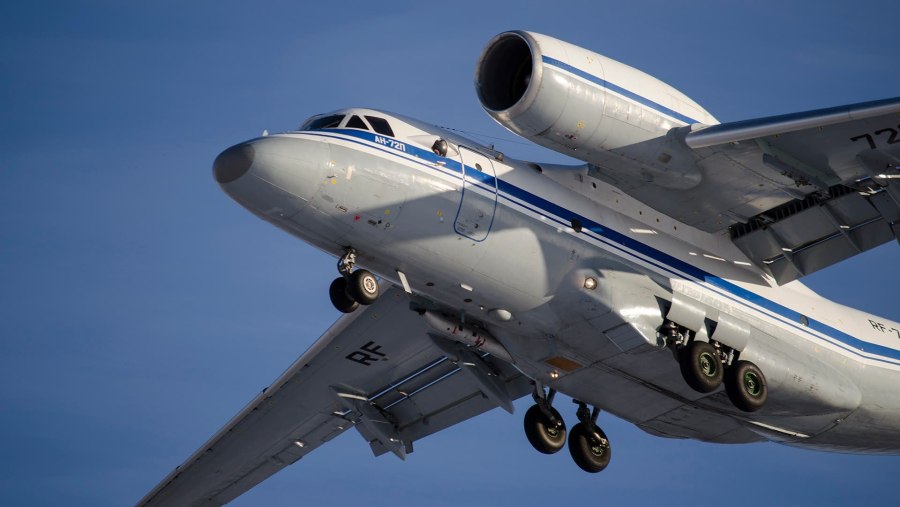 АН-2 С НУРСАМИ