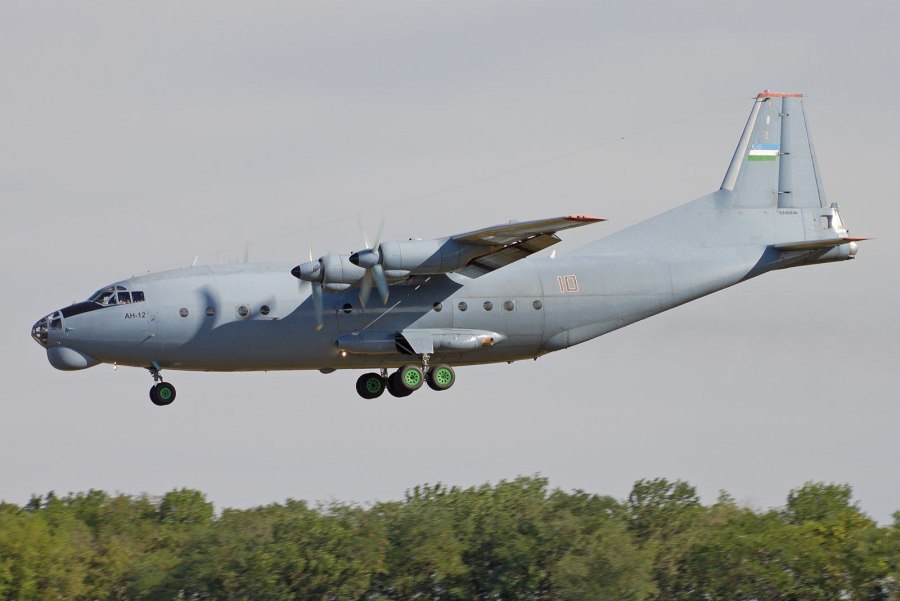 АН 28 самолет