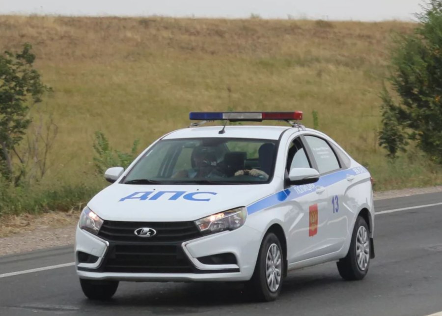 Lada Vesta полиция