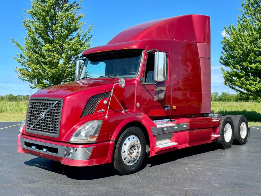 Volvo VNL 760 Truck