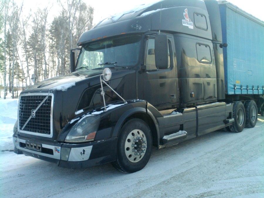 Truck Volvo VNL 860