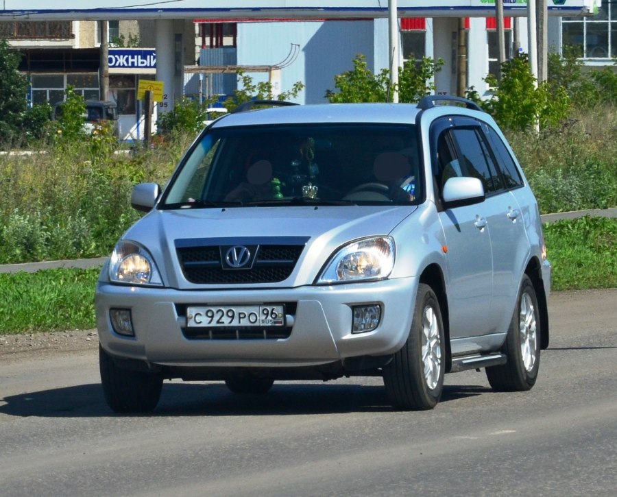 Chery Tiggo серый