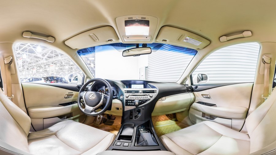 Lexus RX 270 салон