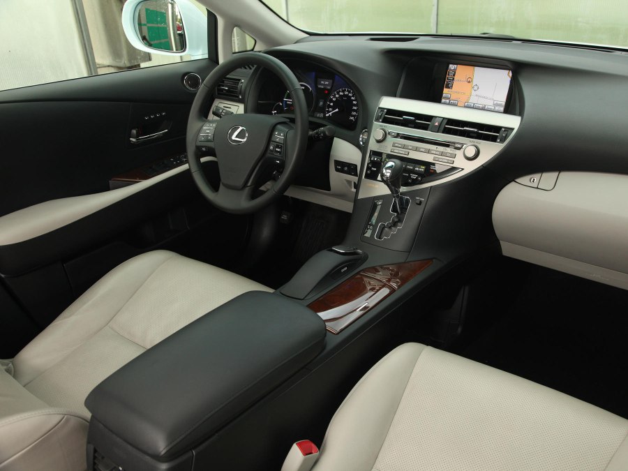 Lexus RX 270 салон