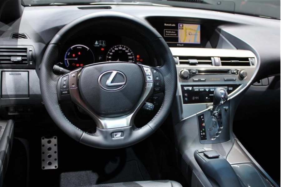 Lexus RX 450 Hybrid салон