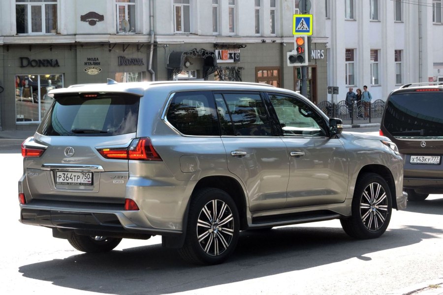 Lexus LX 750 MTR