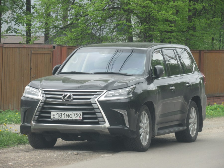 Лексус 750 LX