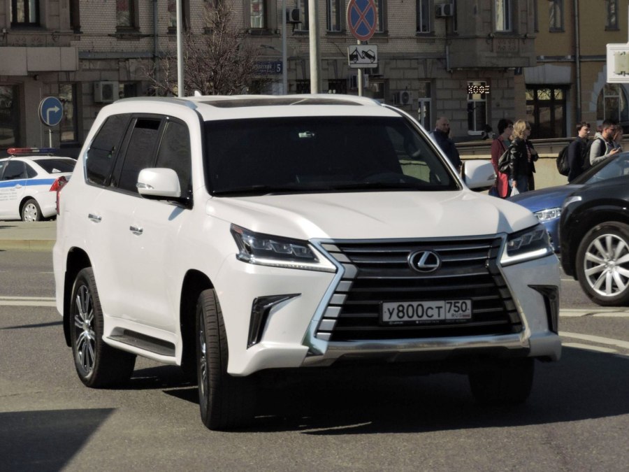 Лексус 750 LX 2021