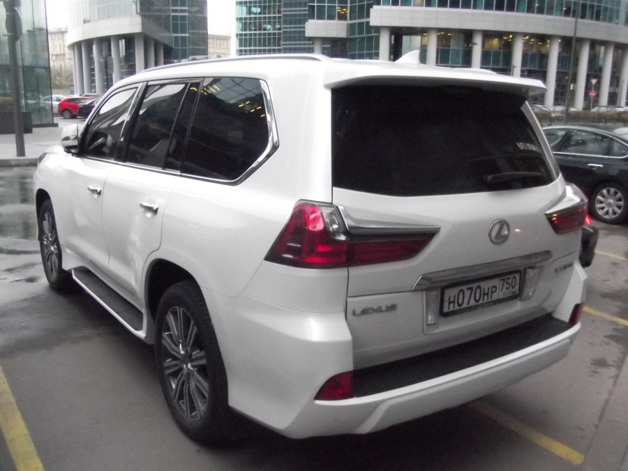Лексус 750 LX