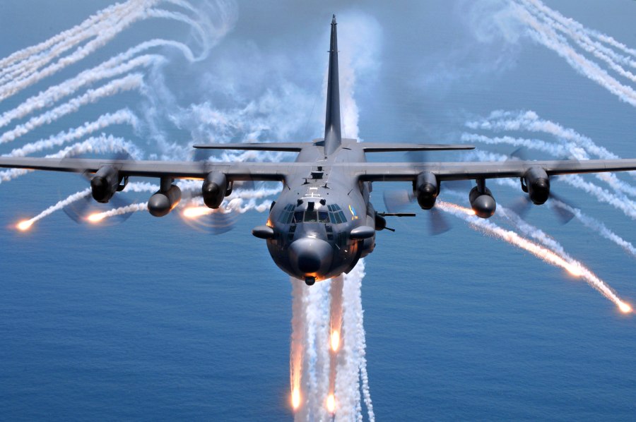 Летающая батарея Lockheed AC-130