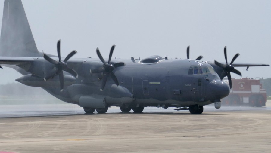 Летающая батарея AC-130