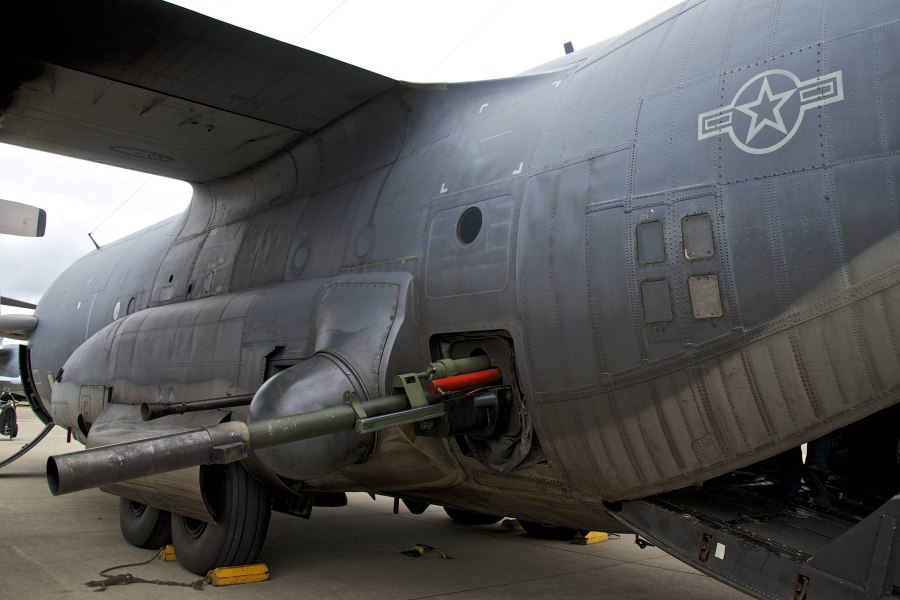 Летающая батарея ac-130
