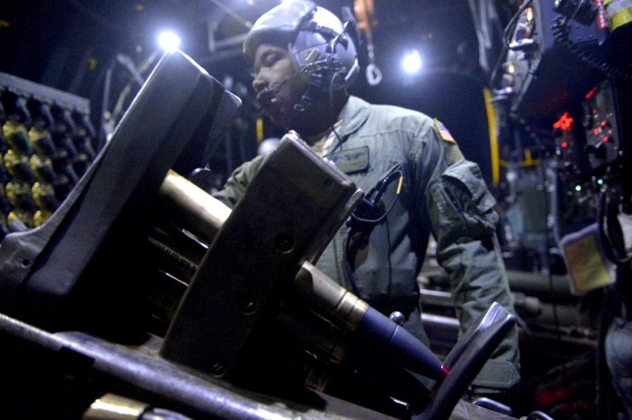 АС-130 inside