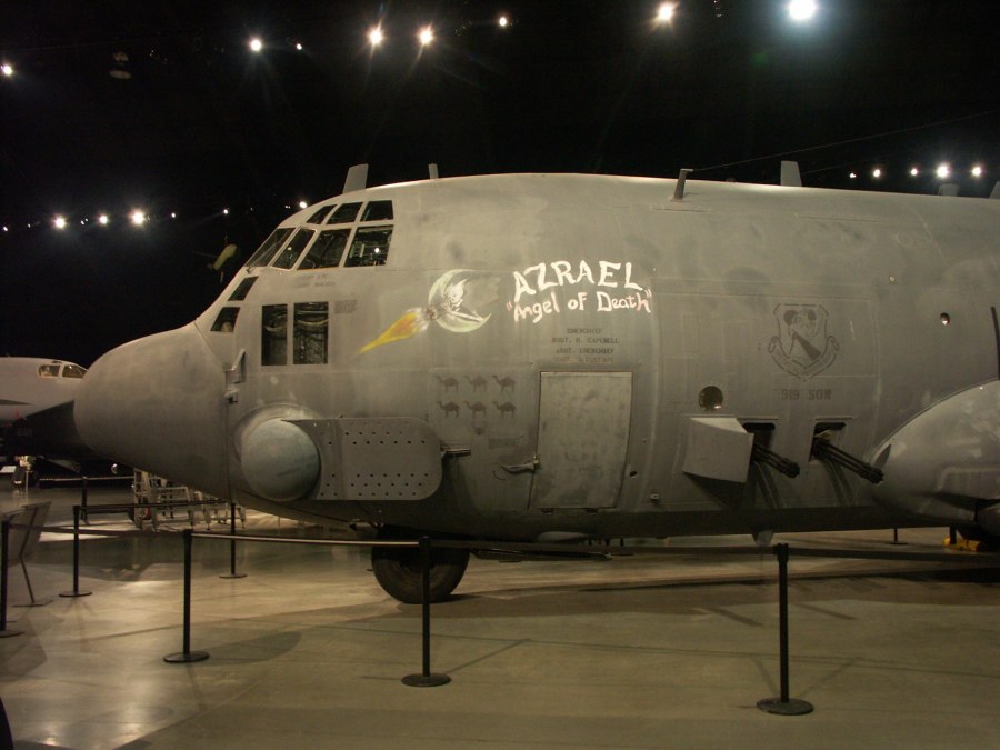 Lockheed AC-130 Spectre внутри