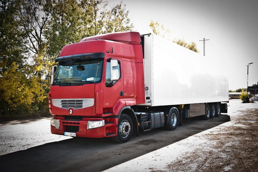 Renault Premium 450