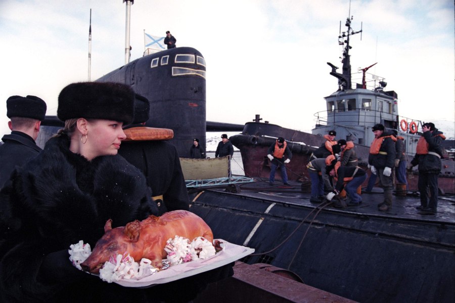 Моряки на подводной лодке