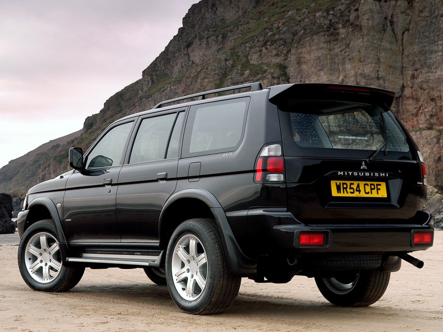 Mitsubishi Pajero Sport 1