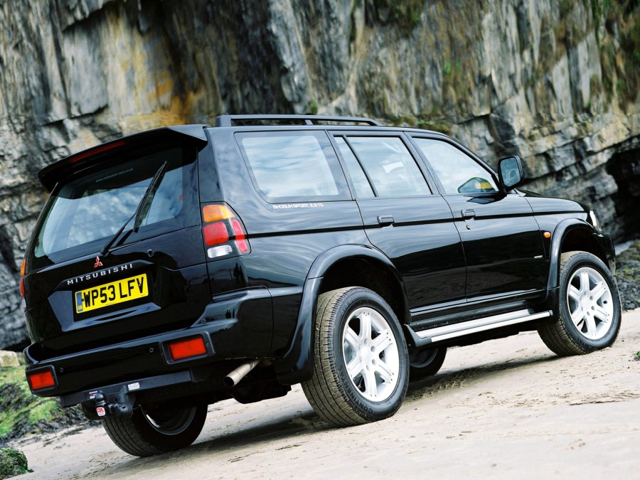 Mitsubishi Pajero Sport 1