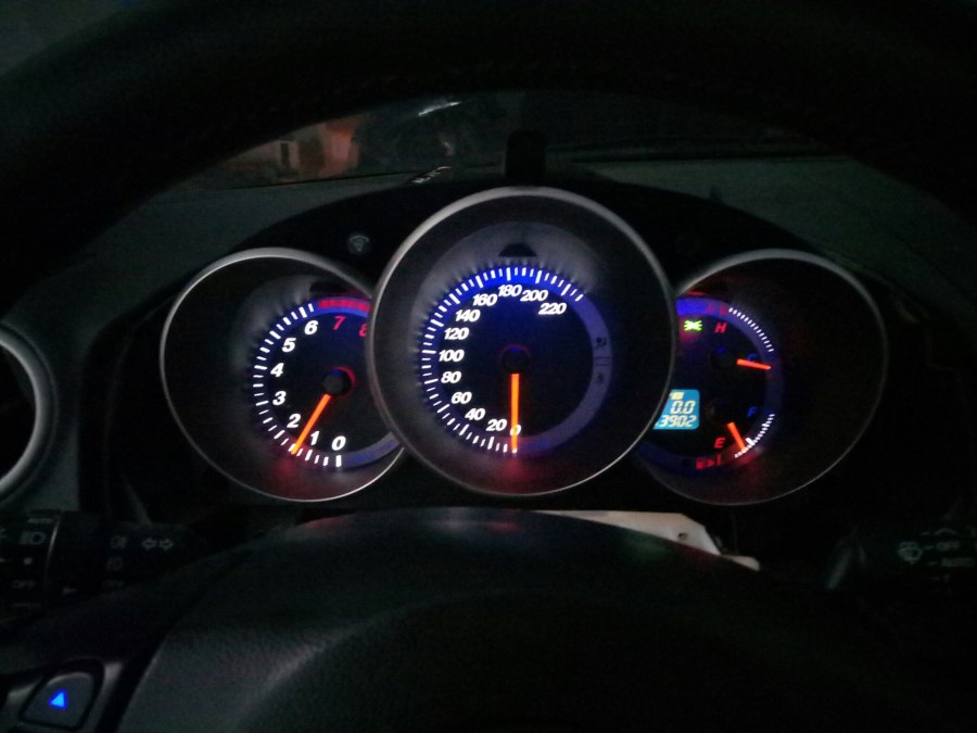 Пересвет приборки Mazda 3