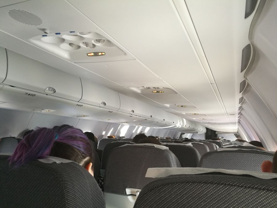 Sukhoi Superjet 100-95 салон