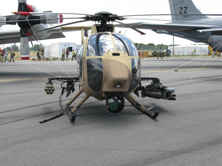 Вертолет Ah-6