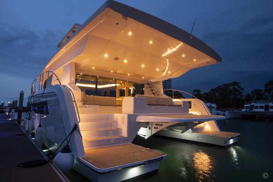 Solar Yacht Silent 60