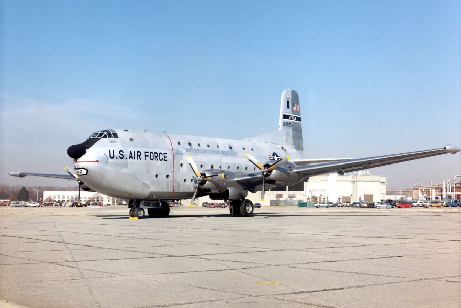 Douglas c-124a