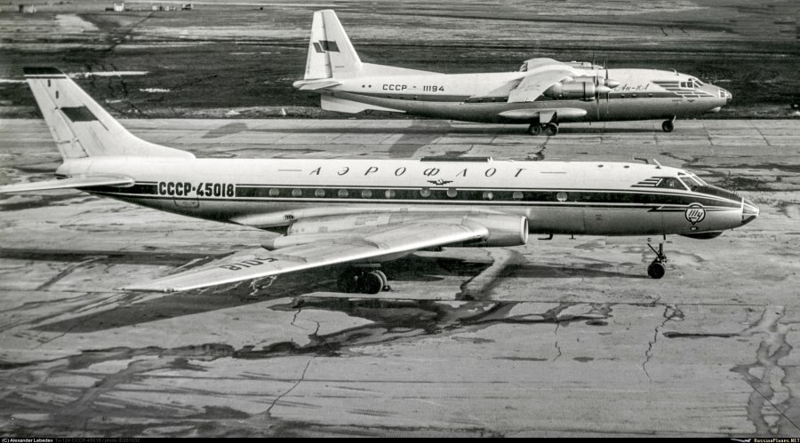 Ту-124 пассажирский самолёт