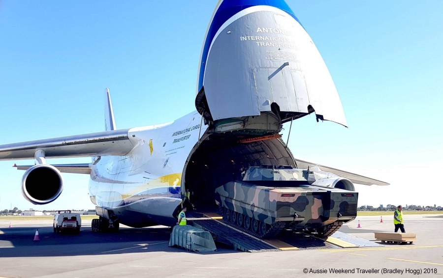Самолет Руслан АН 124